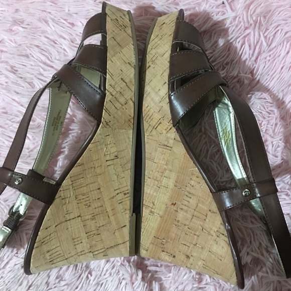 Guess Women Wedge Sandals Size 11M - Picture 12 of 16